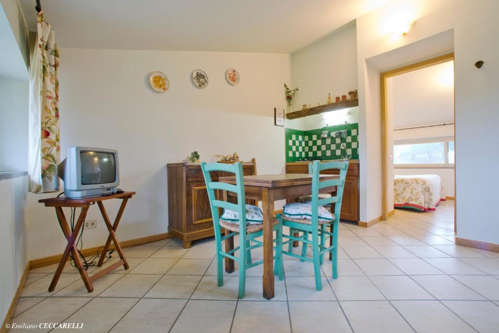 Agriturismo Valle Siriaca Castelnuovo Di Porto Δωμάτιο φωτογραφία