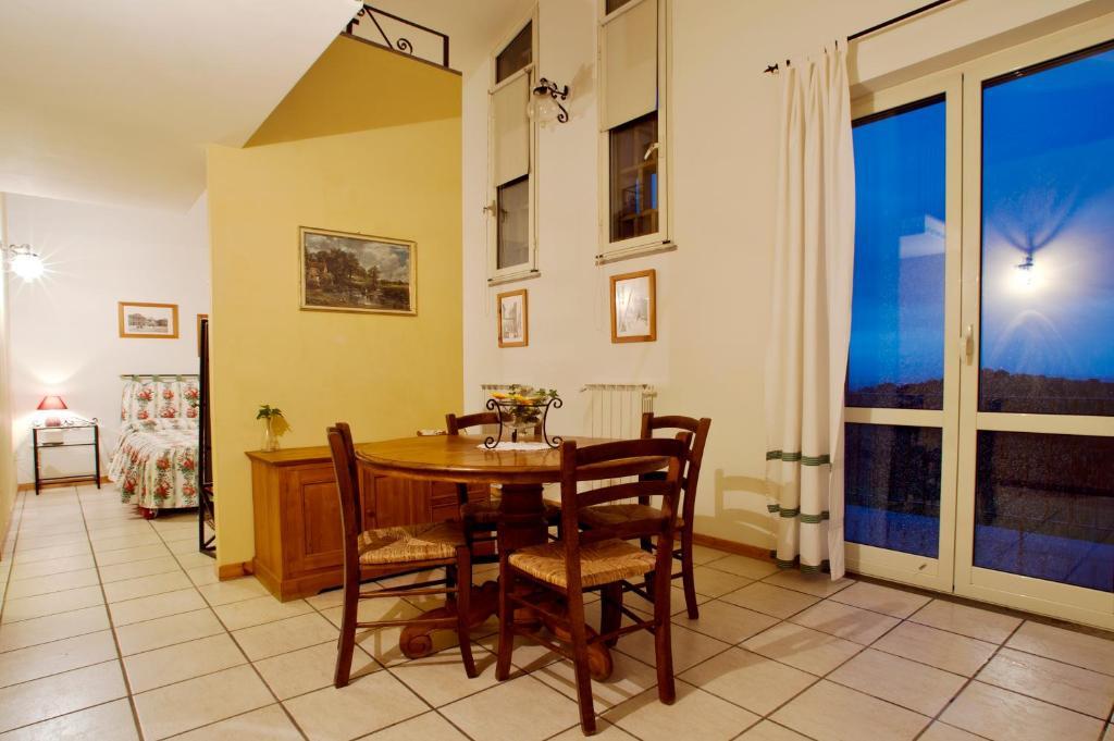 Agriturismo Valle Siriaca Castelnuovo Di Porto Δωμάτιο φωτογραφία