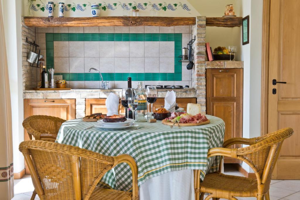Agriturismo Valle Siriaca Castelnuovo Di Porto Εξωτερικό φωτογραφία